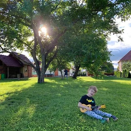 Apartment Farmaobeckov Sk Obeckov