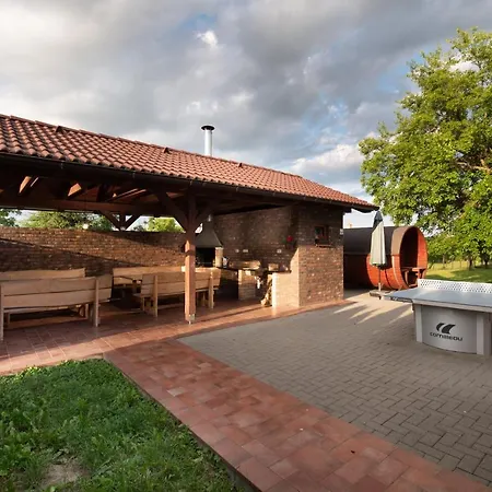 Apartment Farmaobeckov Sk